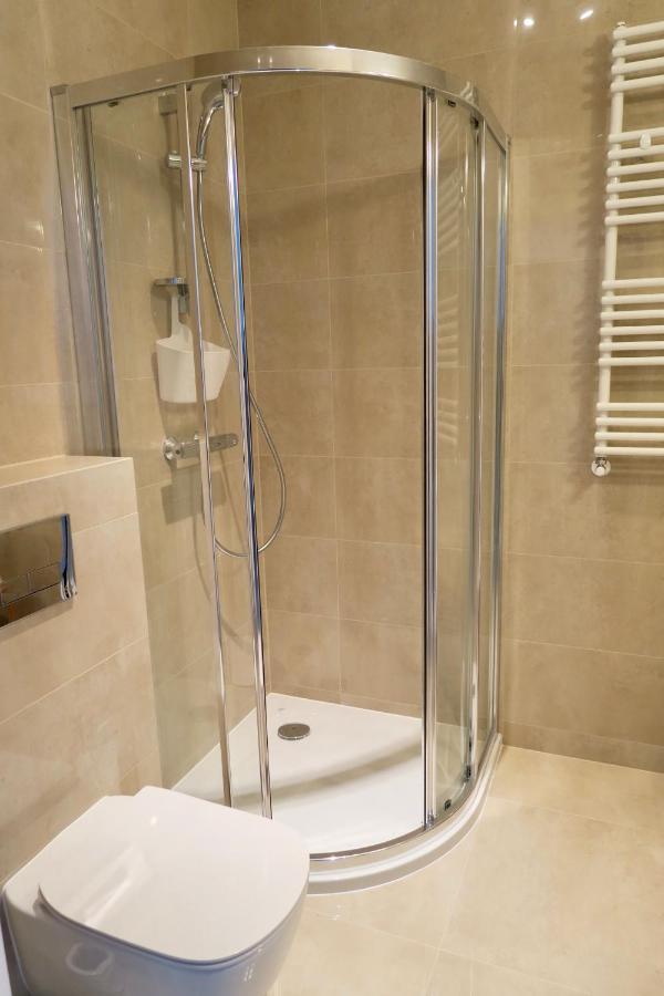 Bialy Apartament Centrum Apartment Kolobrzeg Luaran gambar